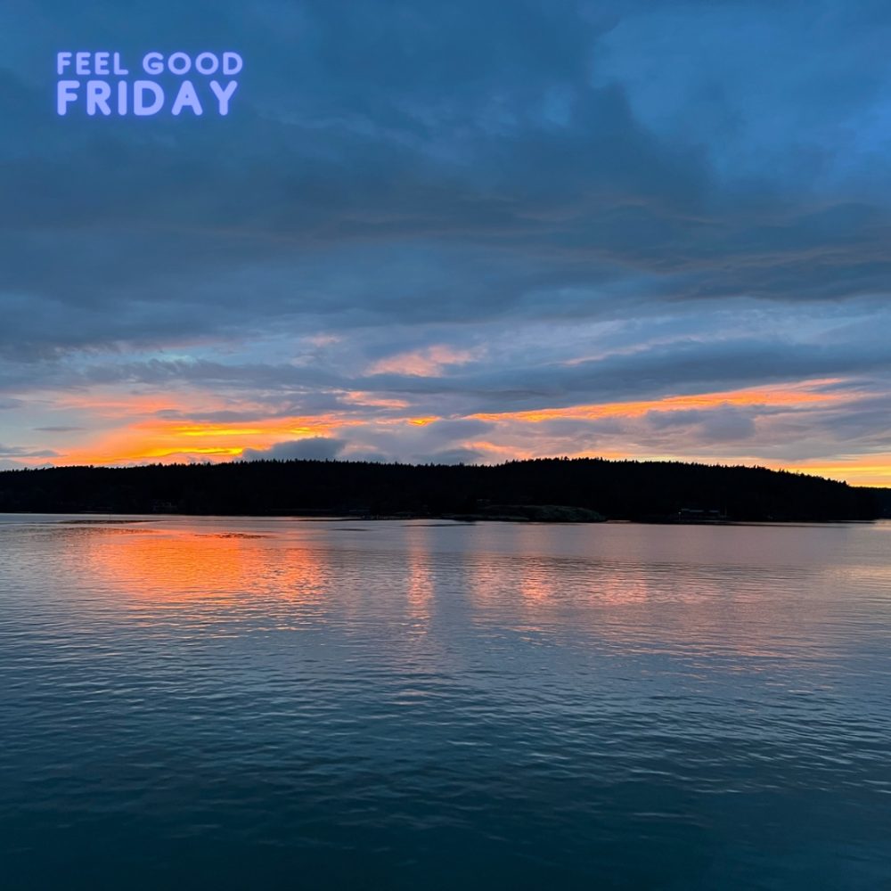 Feel Good Friday – HOT Vids – Amazing Sunset – Doing FUN Things